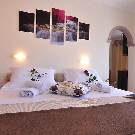 Rolandos Apartments Agios Gordios  Dış mekan fotoğraf